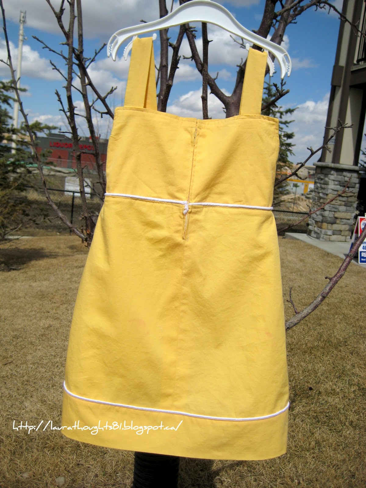 Laura Thoughts: Yellow Dress