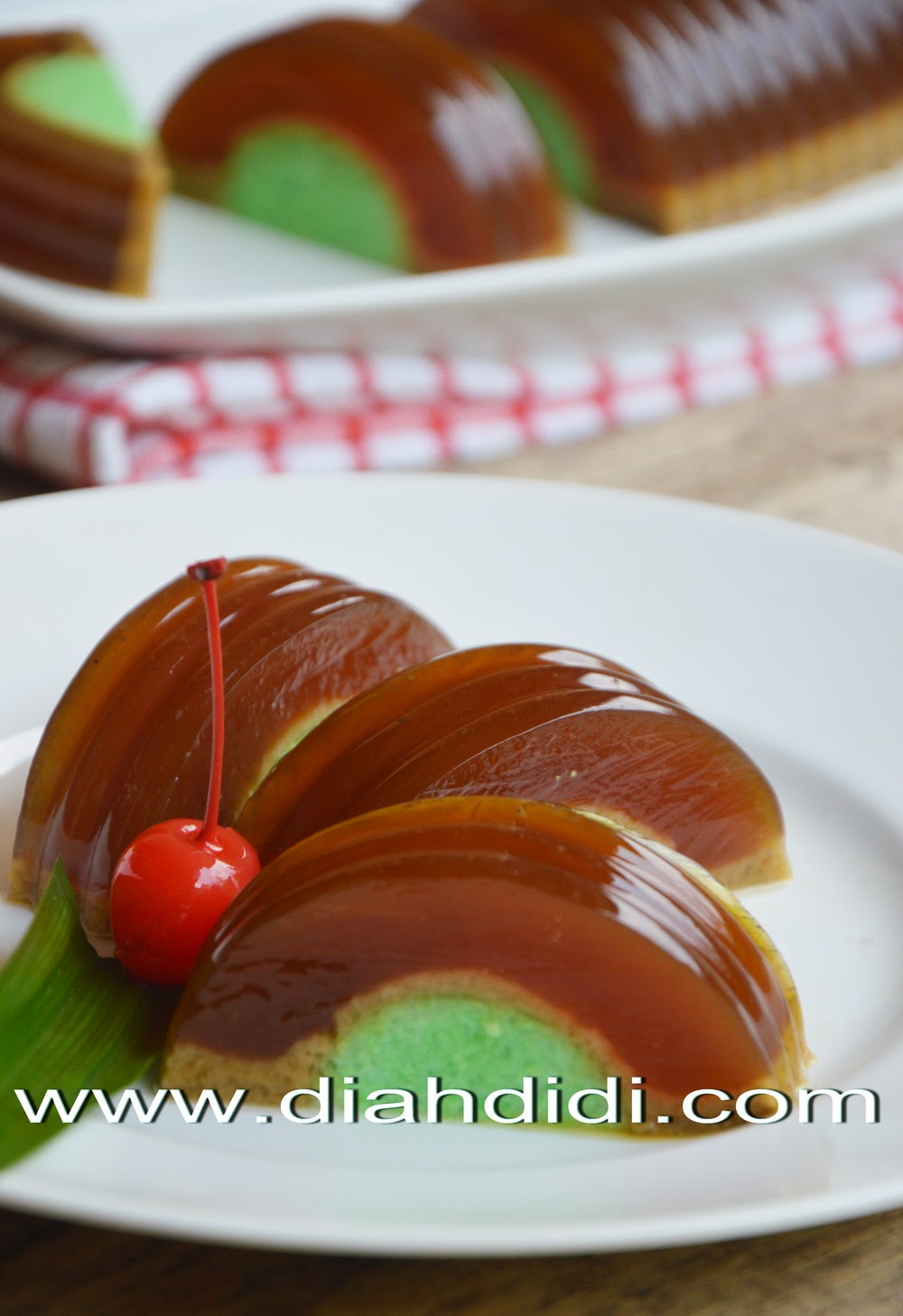 Diah Didi's Kitchen Puding Tape Ketan Hijau Lapis Gula Merah