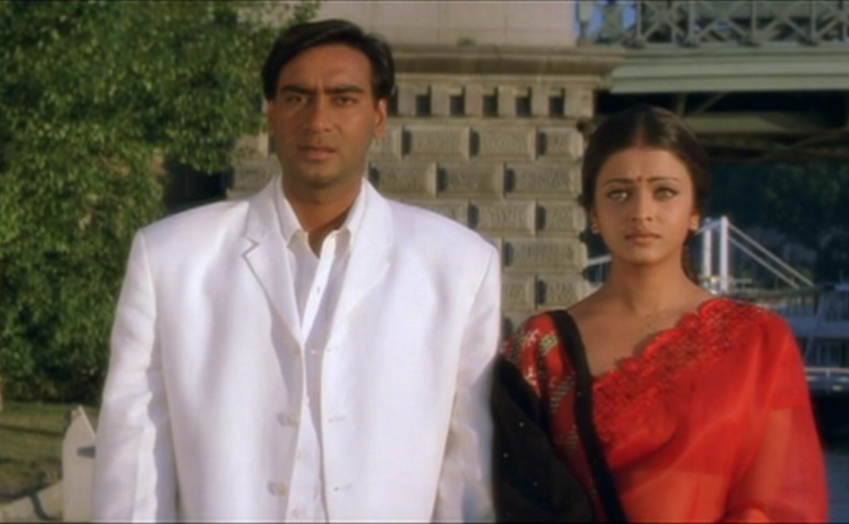 Image result for hum dil de chuke sanam ajay devgan aishwarya rai