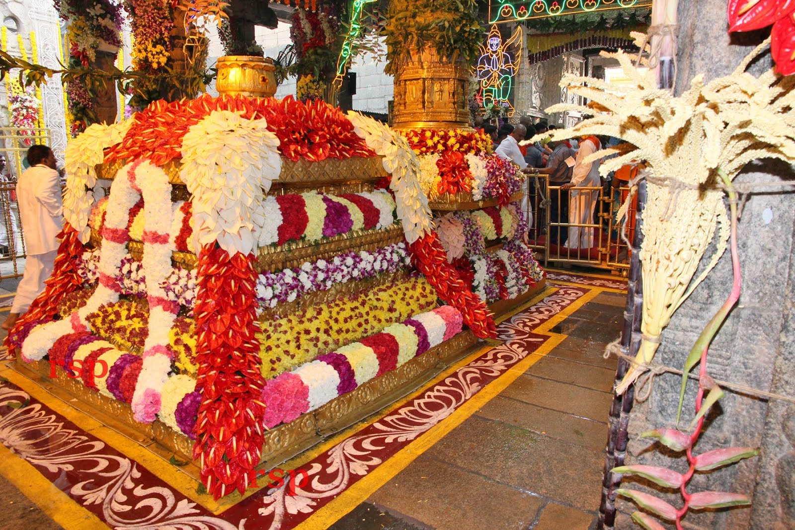 Rspnetwork In Dry Fruit Garlands Mark 1st Day Of Snapana