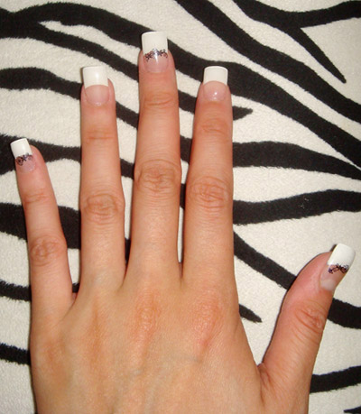 Nail Art Galleries : French manicure has been a favorite nail art for many