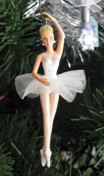 POP CULTURE SHOP: BARBIE PRIMA BALLERINA ORNAMENT HALLMARK KEEPSAKE BALLET 2011 DOLL MATTEL RARE!!
