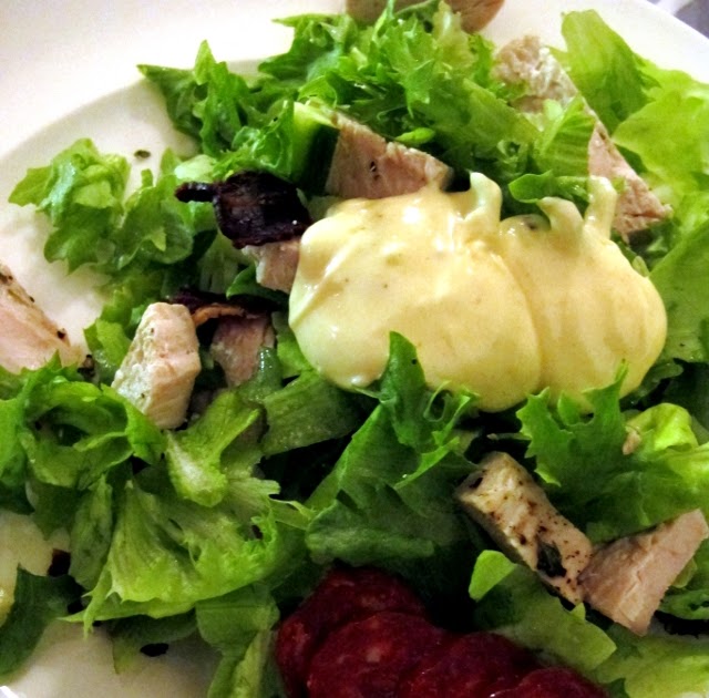 Soppakellari Täydellisyyttä hipova Caesarkastike