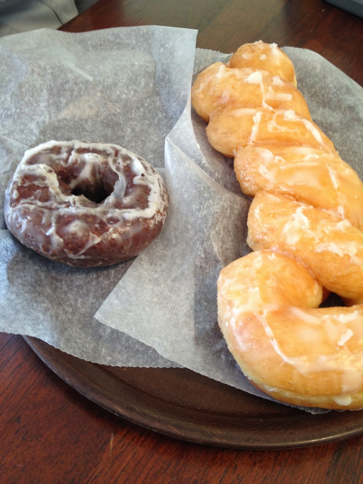 HOMEMADE DONUTS AT FROSTY'S IN MAINE