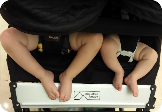 brothers sleeping same pose, sleeping the same, brothers, mountain buggy duet