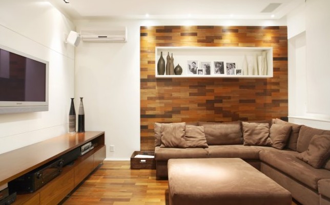 Meu Palácio de 64m² Decorações de parede cor madeira Sala De Tv Com Sofá Marrom ~ Meu Palácio de 64m² Decorações de parede cor madeira