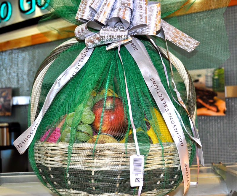 Fab Four Goes Grocery Shopping at Robinsons Selections Rochelle Rivera