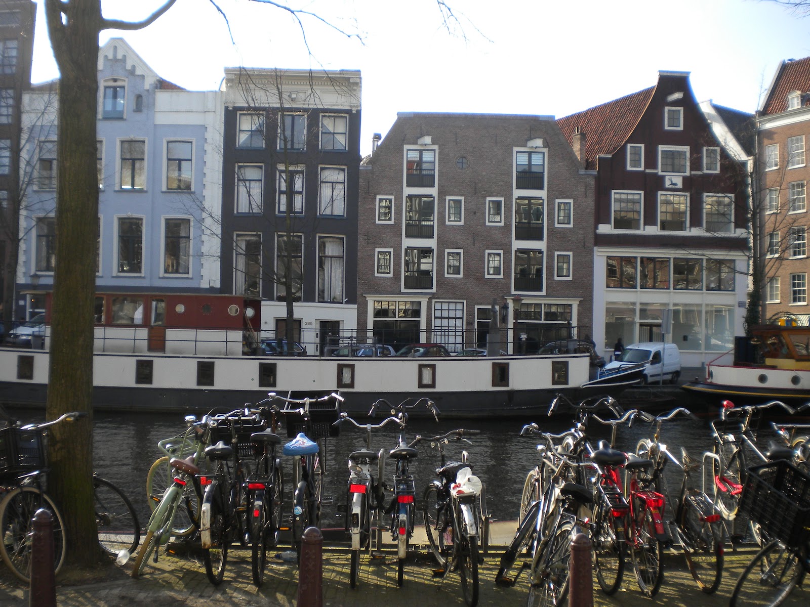 Nicole Needles Fabric Shopping in Amsterdam*