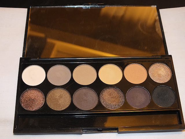 Palette+Sleek+I-Divine+%25283%2529.JPG
