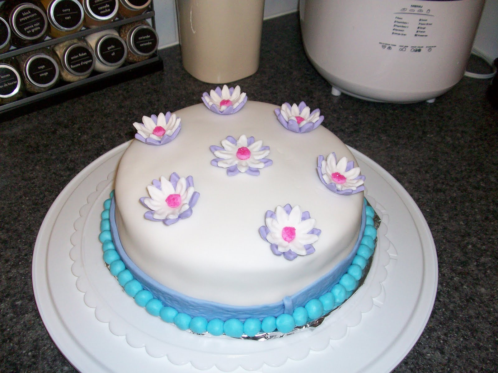 ShortCakes: Wilton Cake Classes..Yes Please
