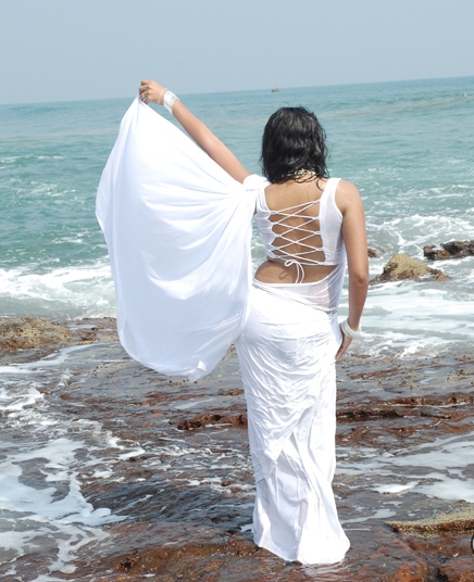 actress Madhavi Latha Hot Photos