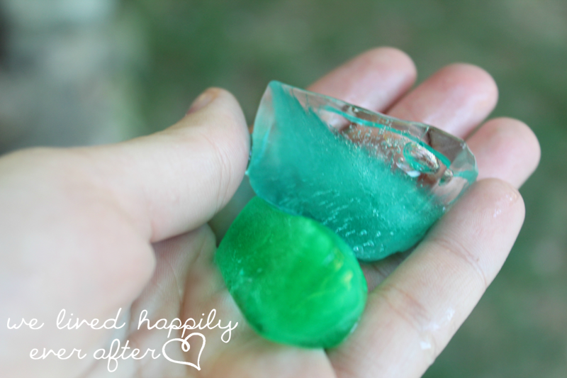 Colorful Party Ice Cubes Using Food Coloring! We Lived Happily Ever