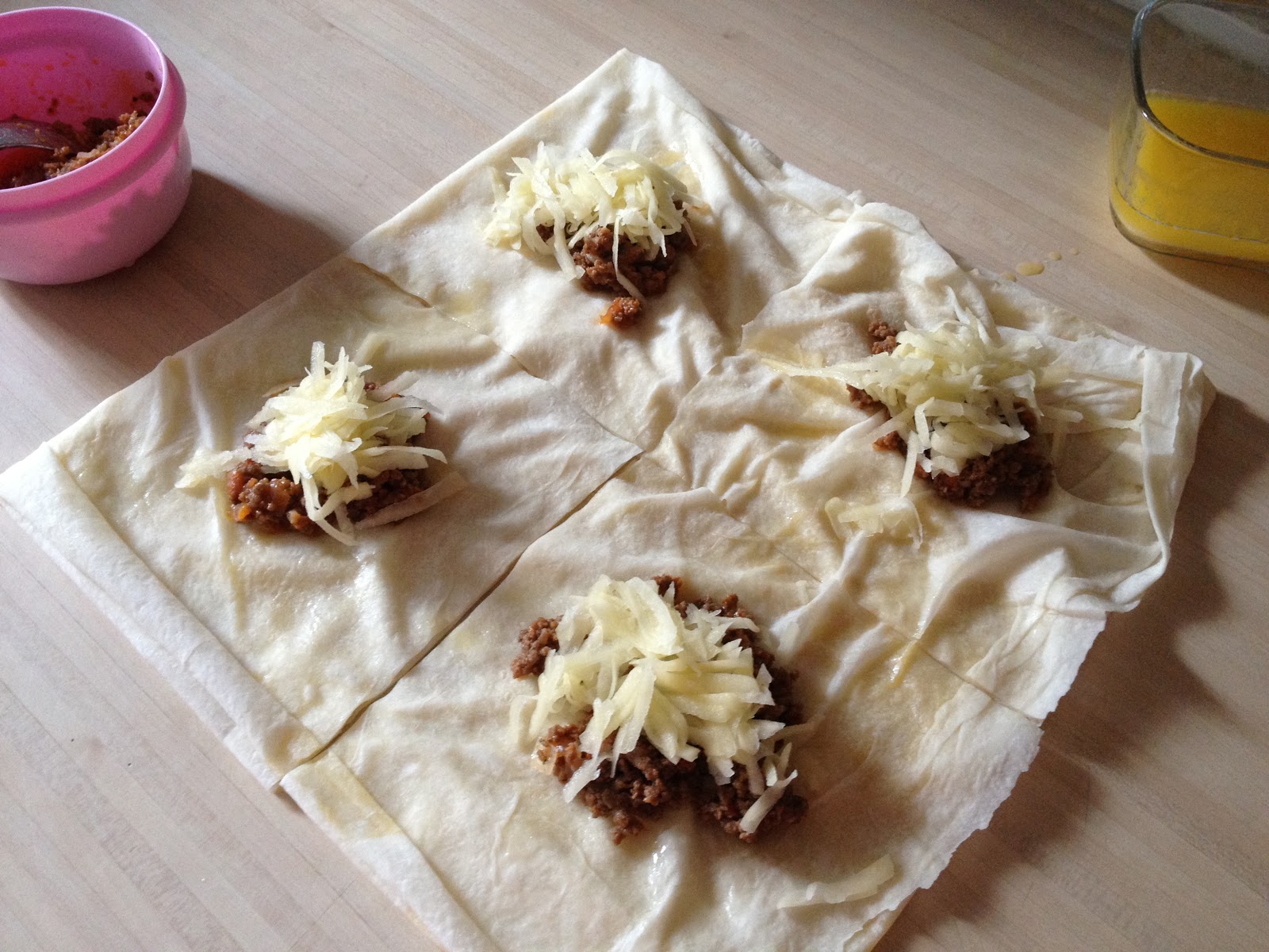 Yemek Deryası Kıymalı Börek