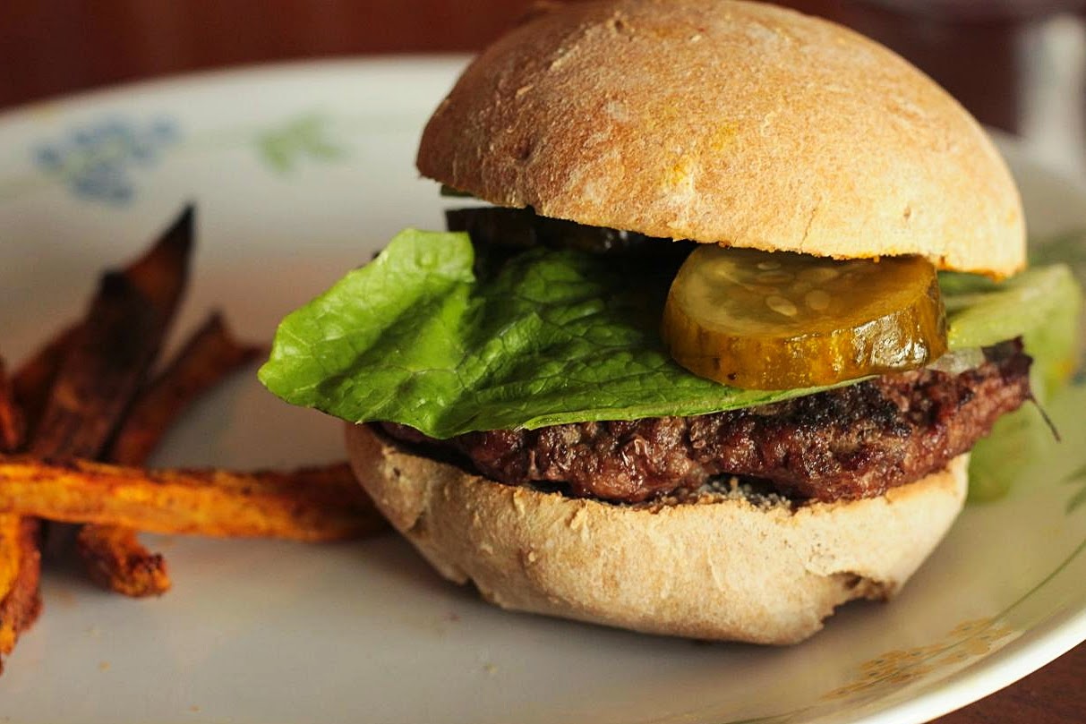 Lilyquilt Honey Wheat Hamburger Buns