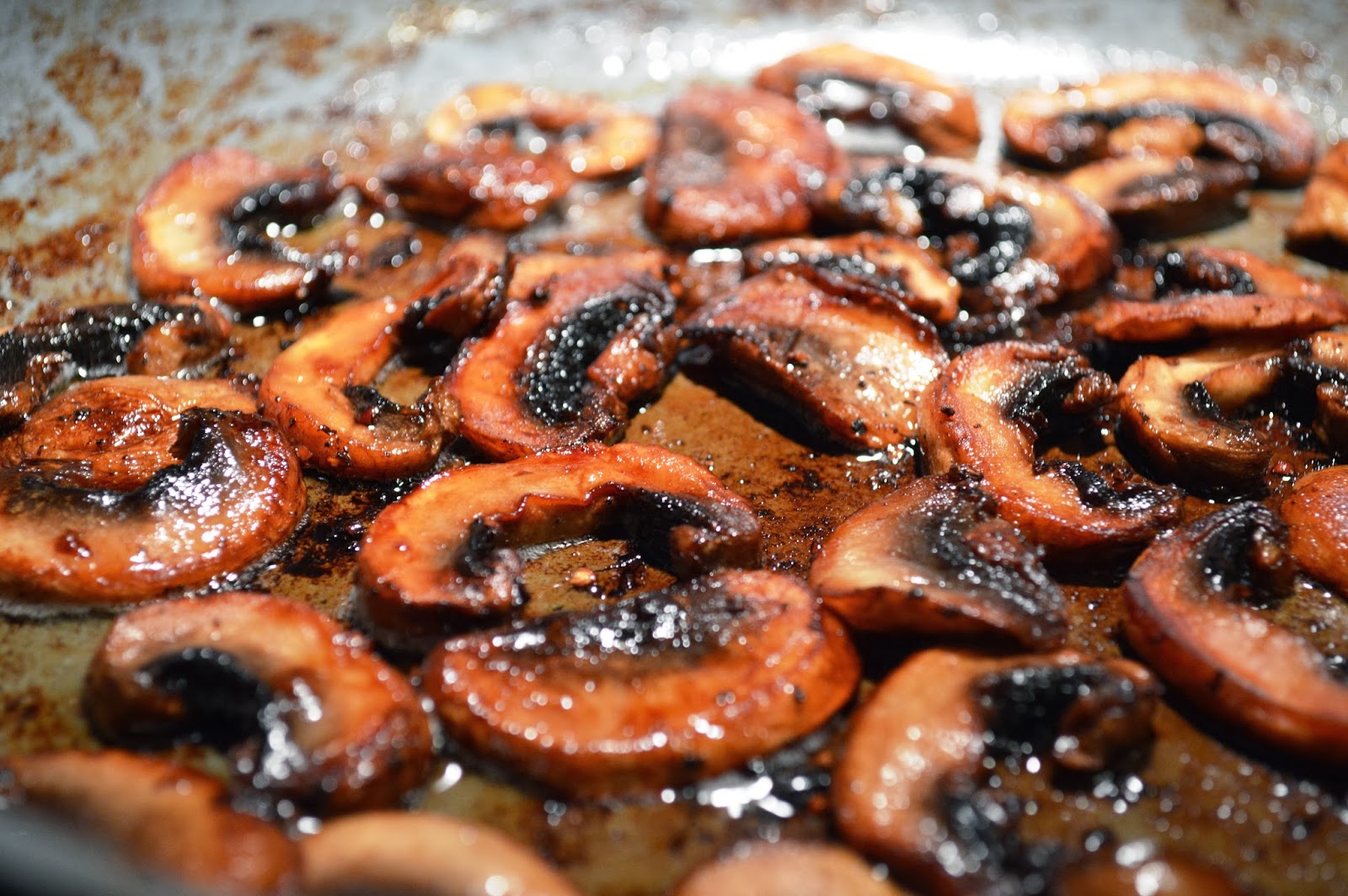 Clever Soiree Dinner Mushroom Tortellini with Onion Jam and Seared