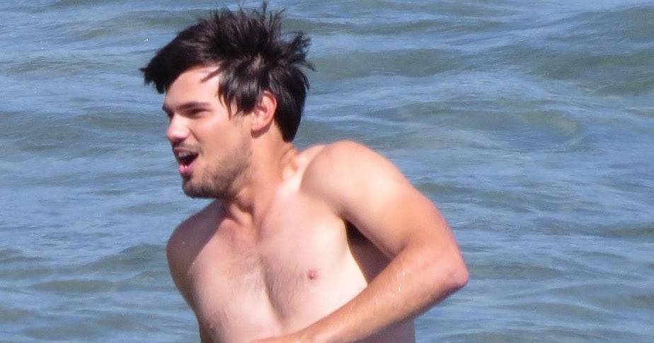 The Stars Come Out To Play: Taylor Lautner - New Shirtless 