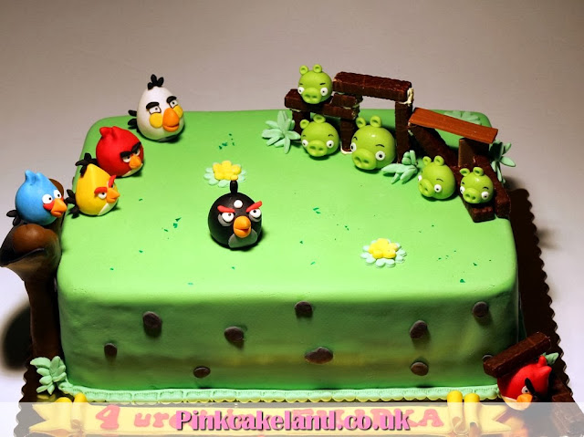 Angry Birds Kids Bday Cakes in Lodnon