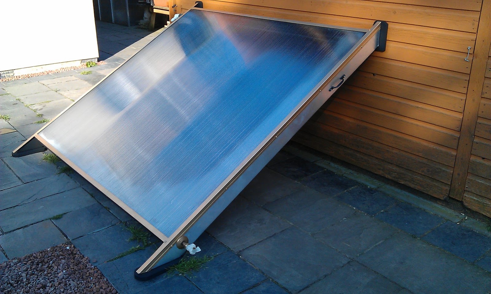 BuildItSolar Blog Dave's £900 Homemade Solar Water Heating System