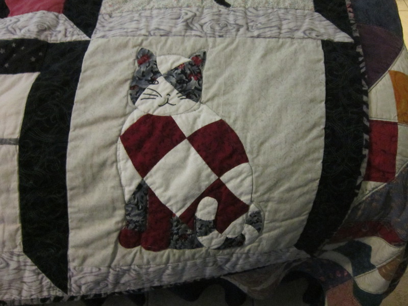 Missy's Homemaking Adventures Feline Friday cat quilt