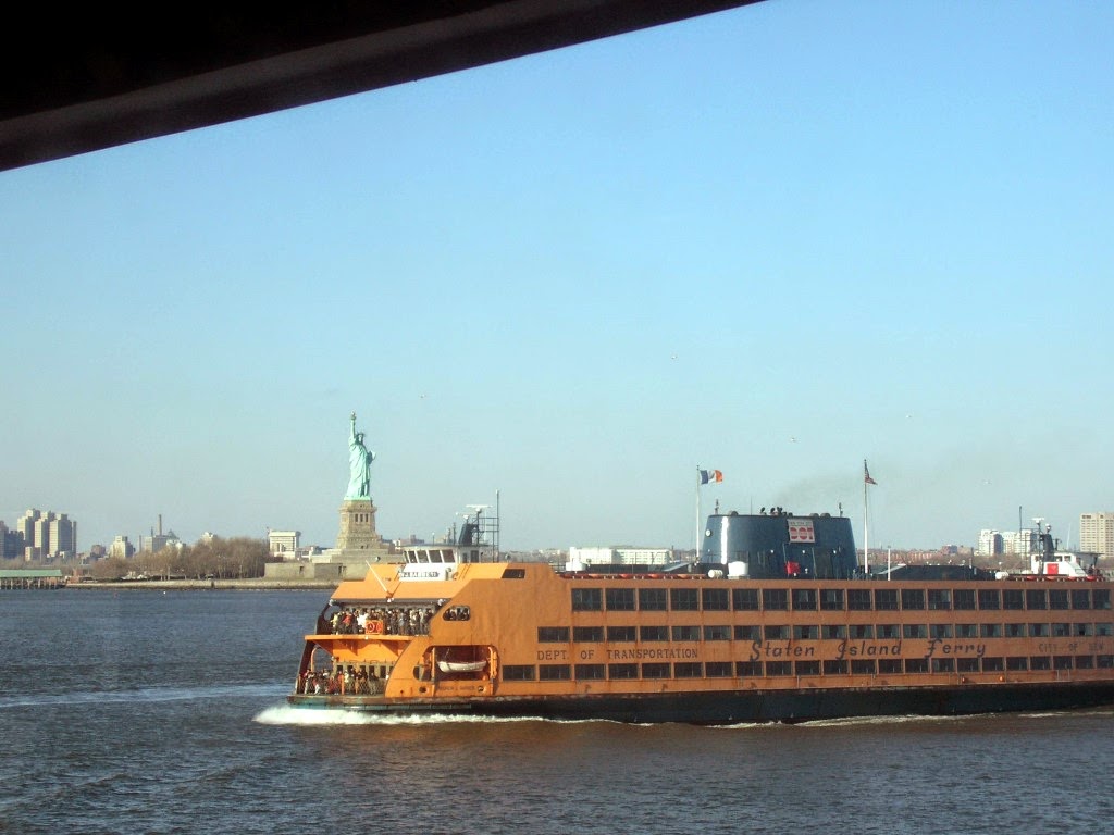 Ferry que conecta Manhattan con State Island Nueva York TRAVELFAMILYBOX