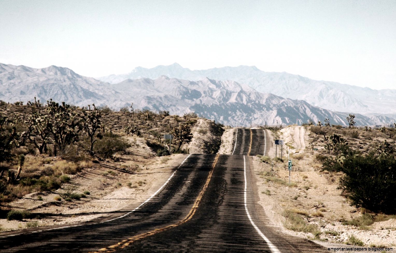 Download the Worn Desert Road Wallpaper Worn Desert Road iPhone Download the Worn Desert Road Wallpaper Worn Desert Road iPhone