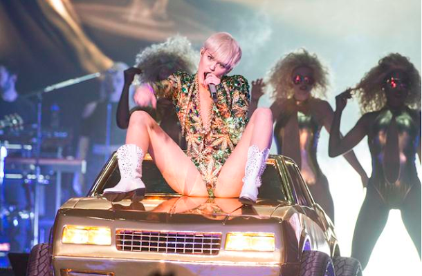 Miley Cirus a nova Diva Ativista Pró Cannabis Miley Cirus a nova Diva Ativista Pró Cannabis