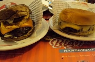 Mais OlhO que barriga: Ranking M.O.Q.B. do melhor burger da cidade