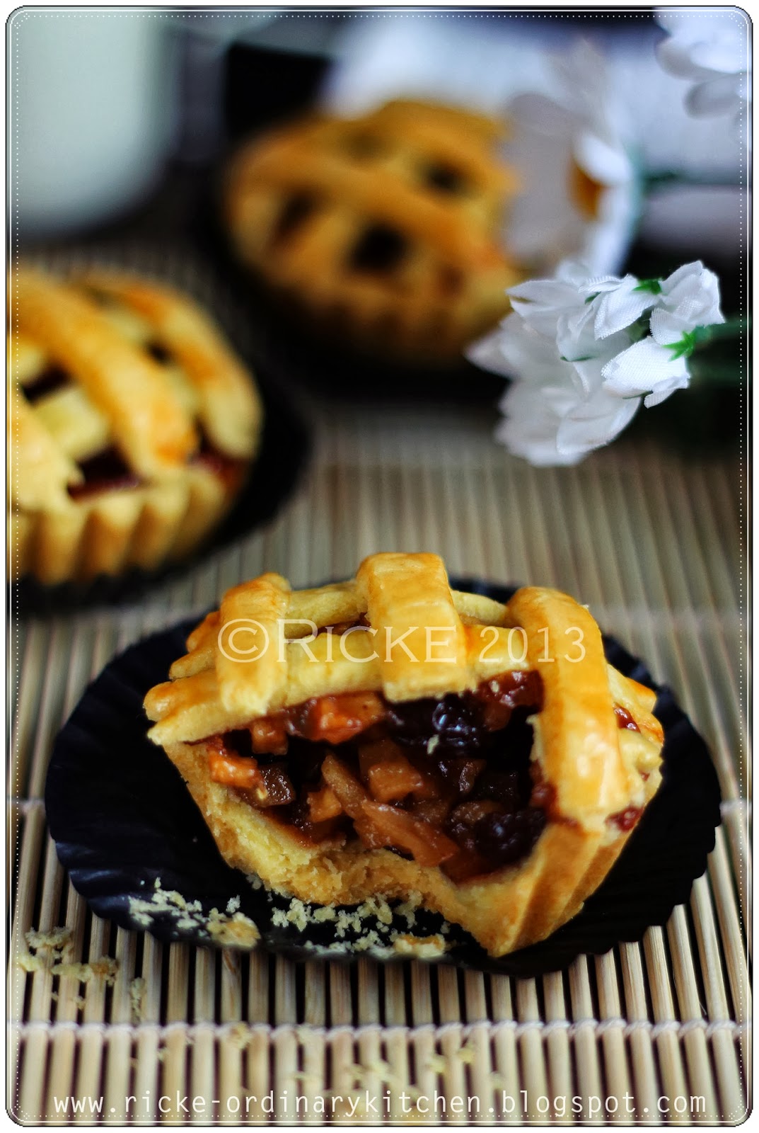 Just My Ordinary Kitchen... APPLE PIE