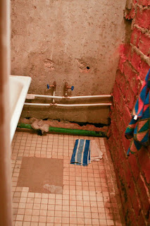 совковая плитка в ваной комнате до ремонта