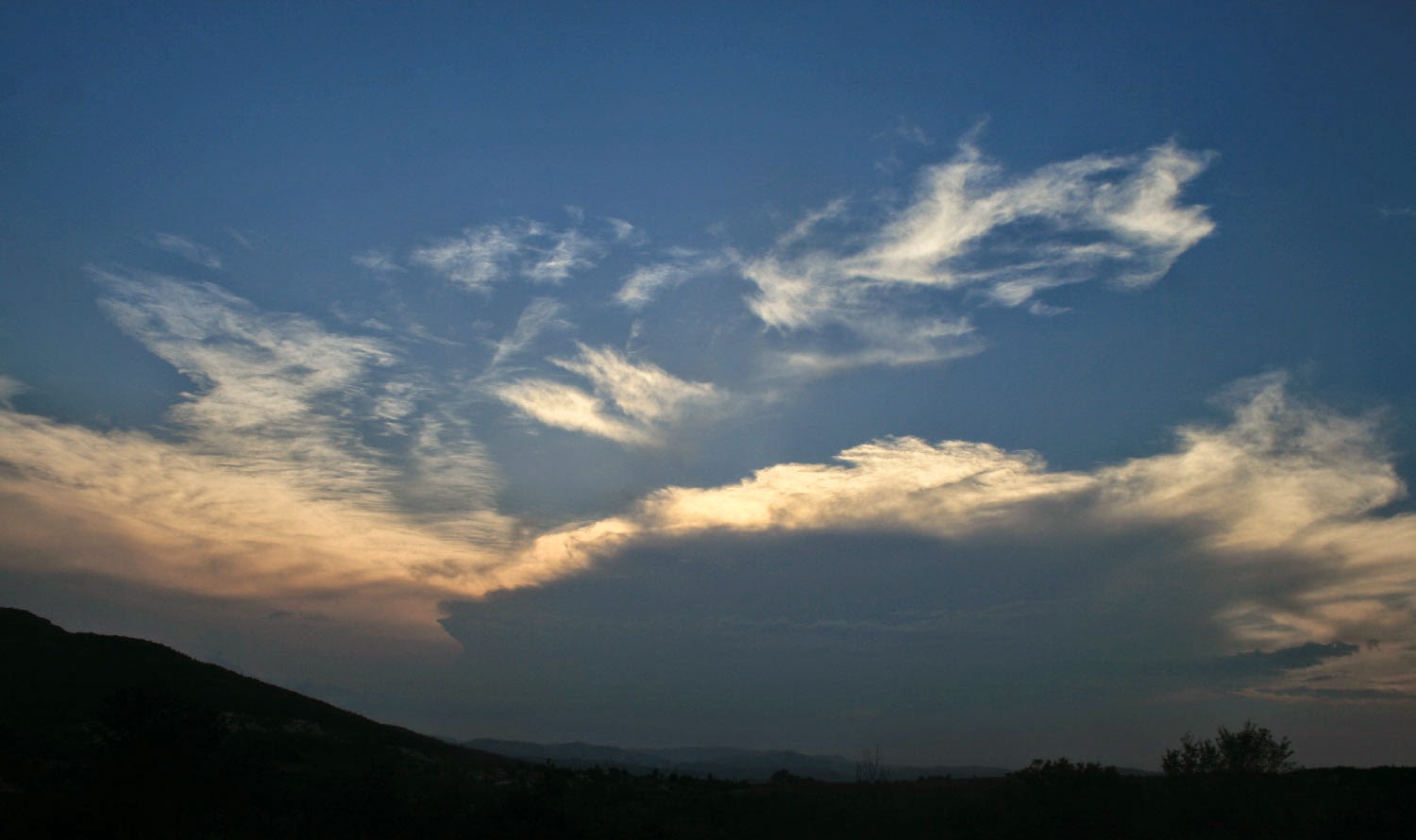 Gorgeous backlit clouds Gorgeous backlit clouds