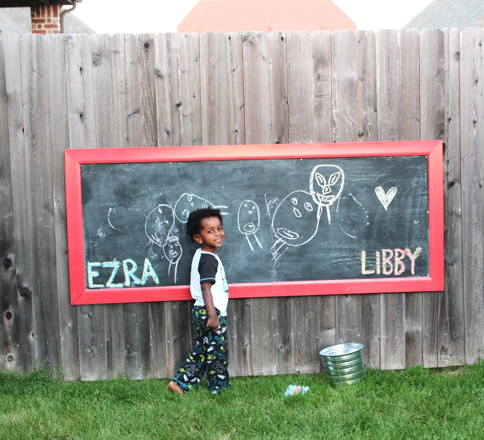 How to make an outdoor chalkboard