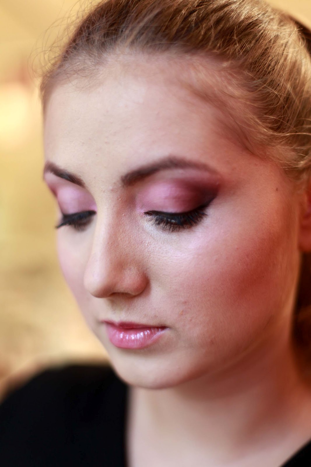 NotAnotherBeautyBlog: Make-up Atelier Paris- Machiajul evantai