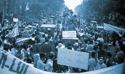 1975年、終戦と独立に沸き立つサイゴン（現ホーチミン）