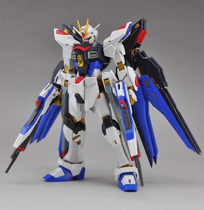 GUNDAM GUY RG 1/144 Strike Freedom Gundam Vs. PG 1/60 Strike Freedom