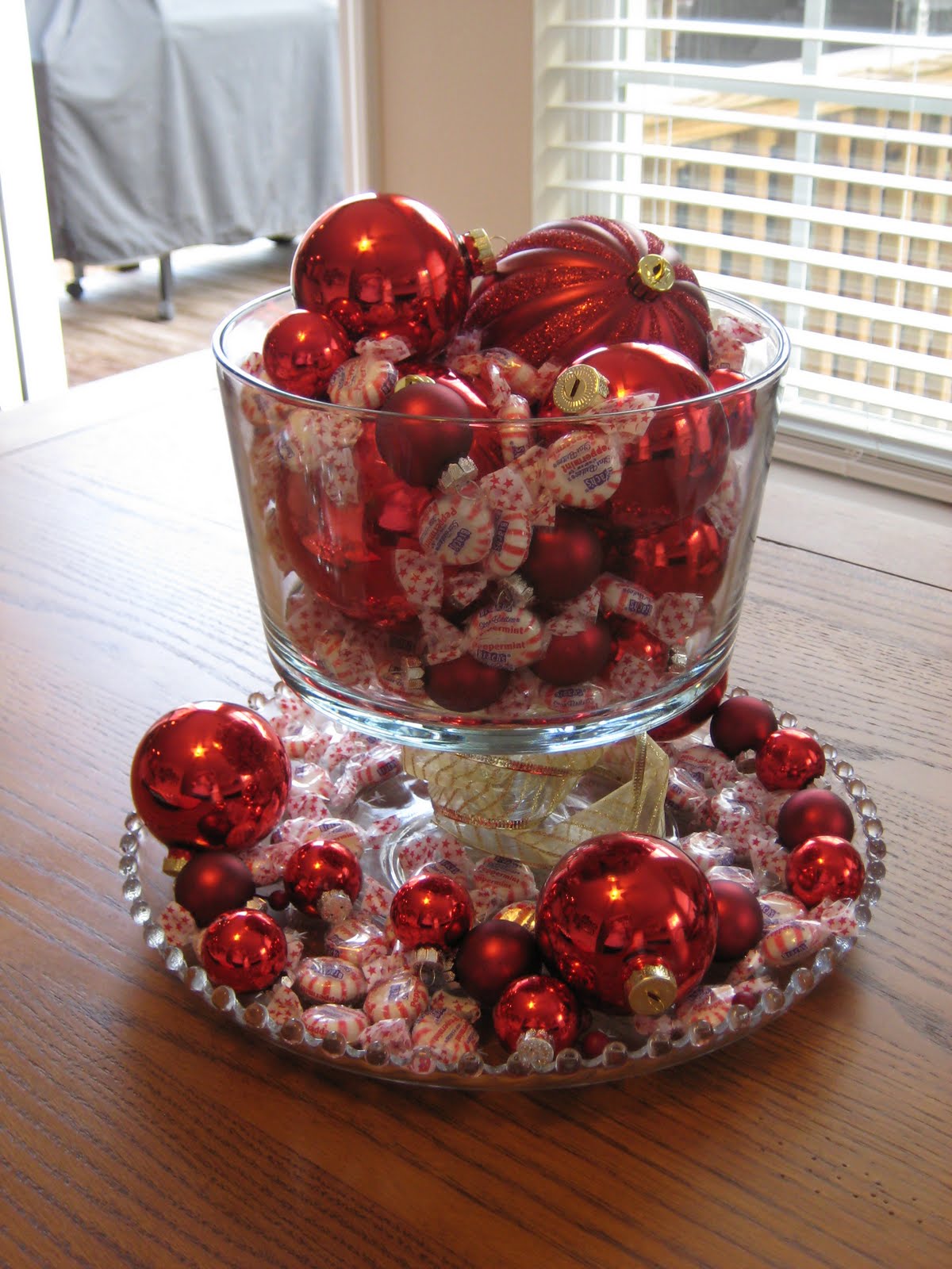 leaf and letter handmade nobudget christmas decor! candy canes.