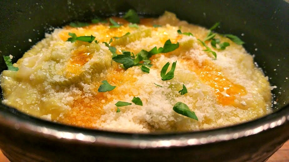red or green? Cheesy Polenta with Spicy Leeks