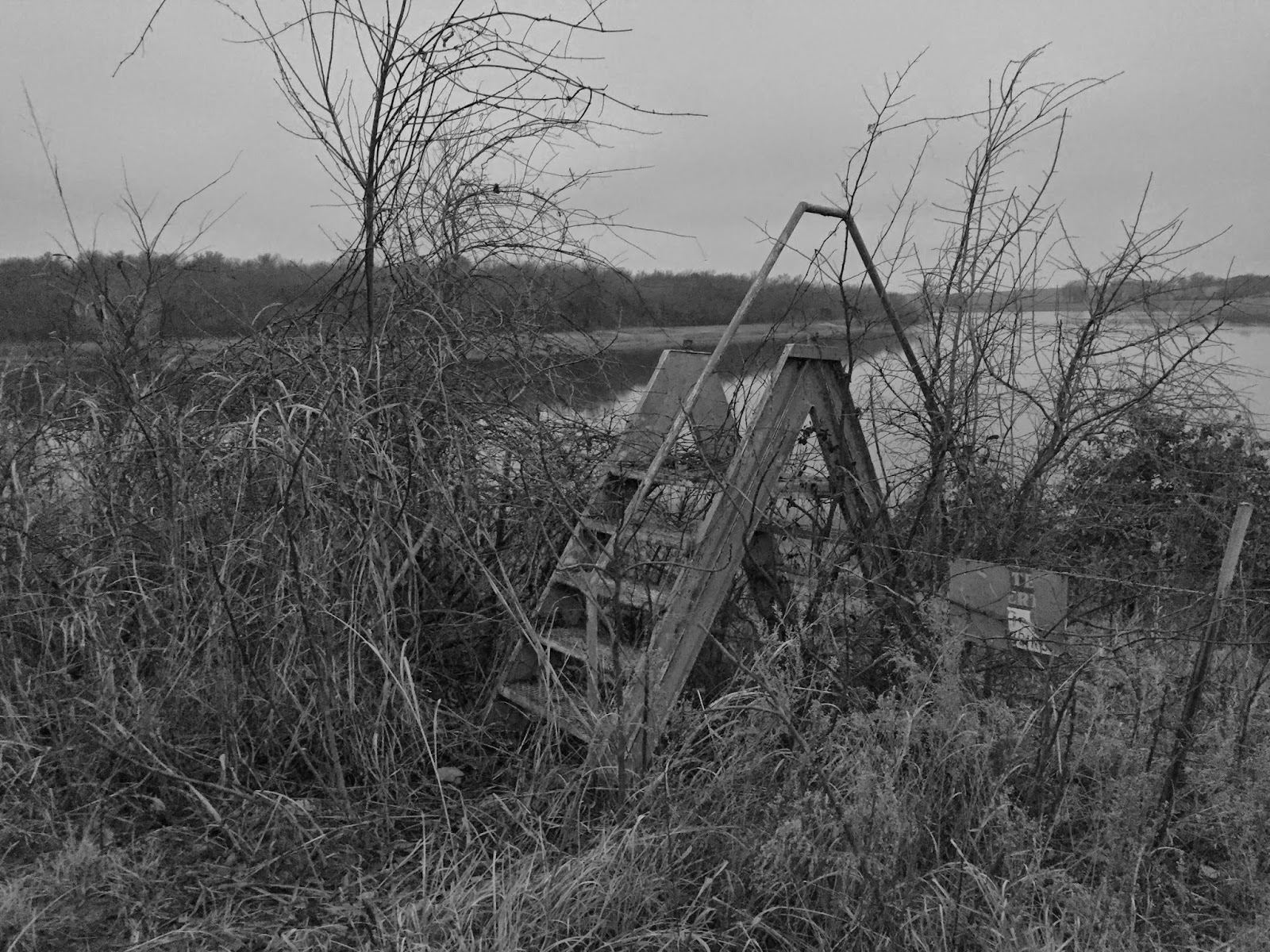 miles to go before I sleep.... Taft Lake at dusk