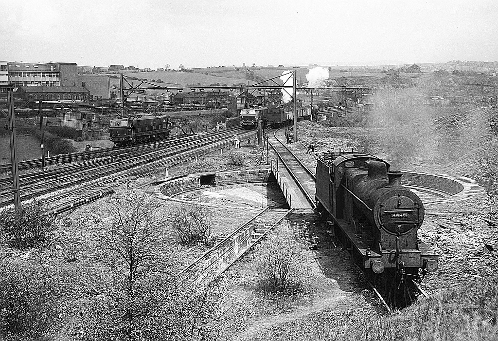 Old Hyde Turntable at Godley Junction