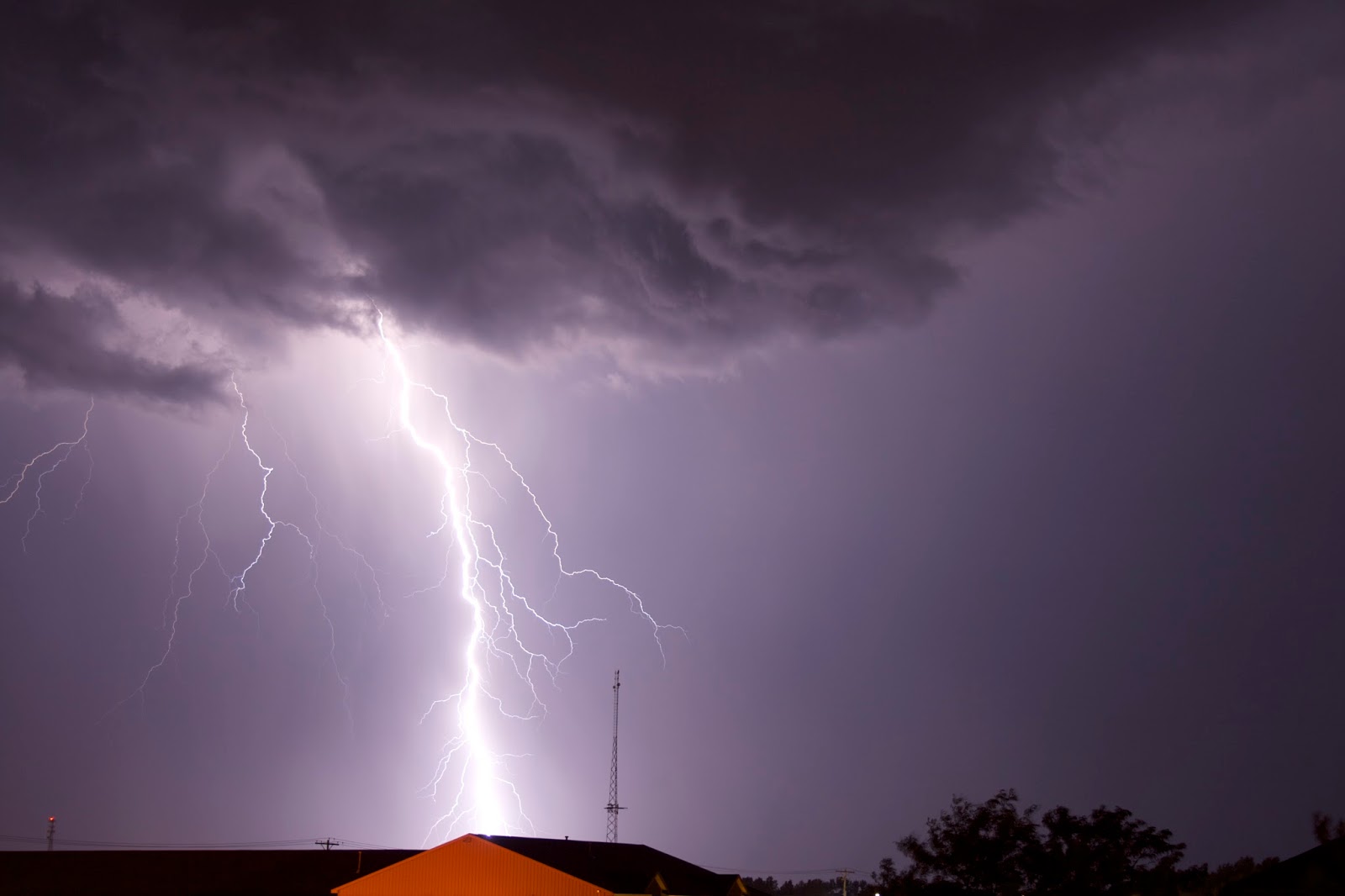 Epic Lightning Photos with Canon Rebel XT, Acquisition Details [Stellar