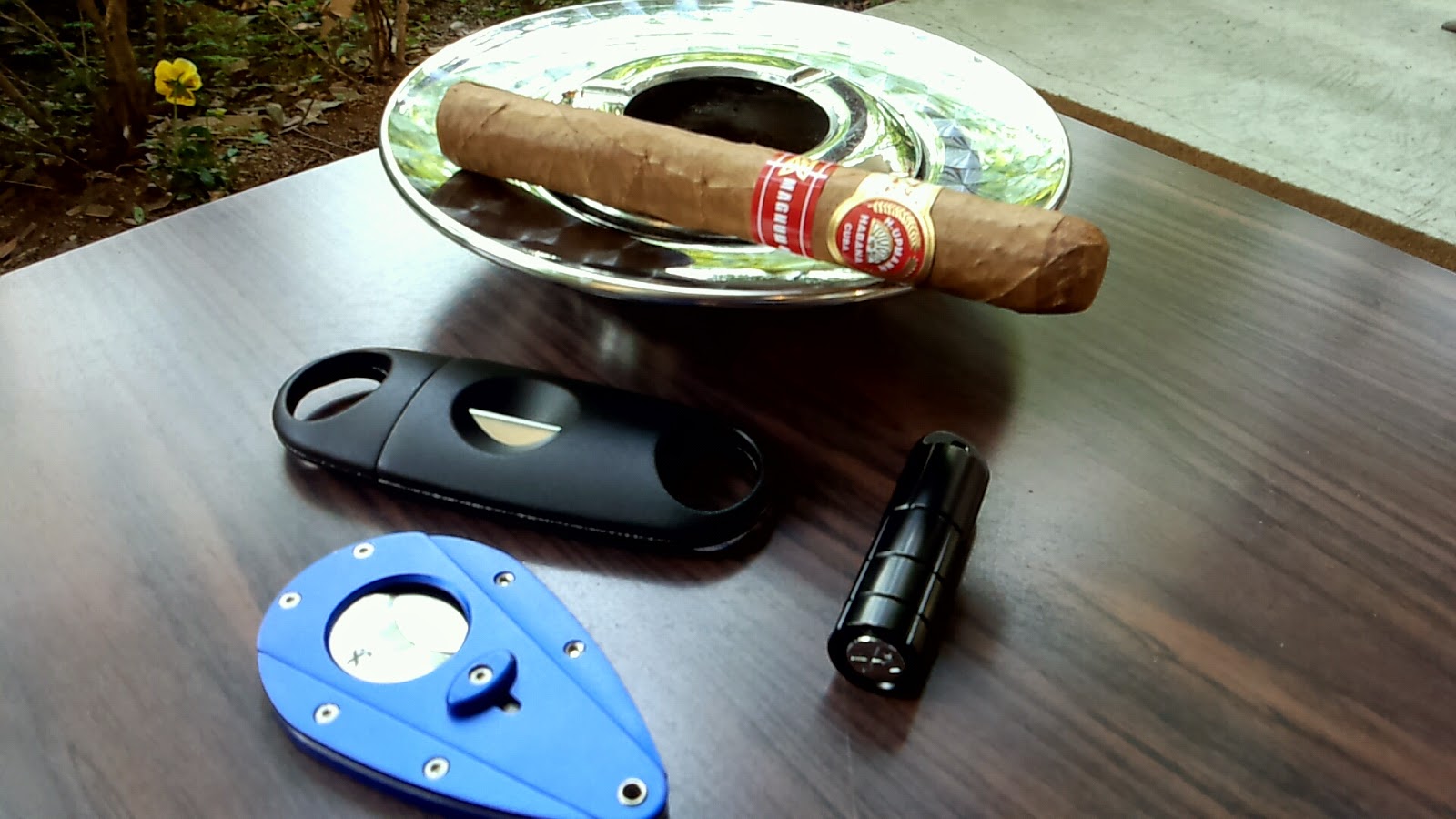 Cigars Of Asan H Upmann Magnum 46