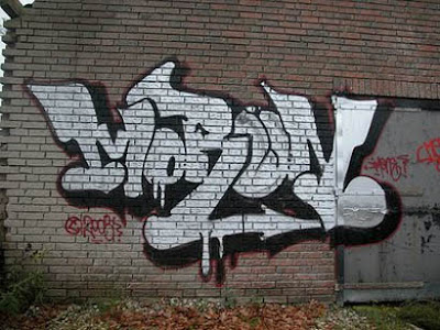 graffiti alphabet letter mobon