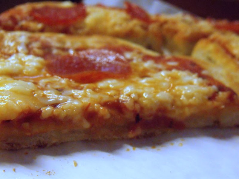 Cruising Comforts Nooven skillet pizza