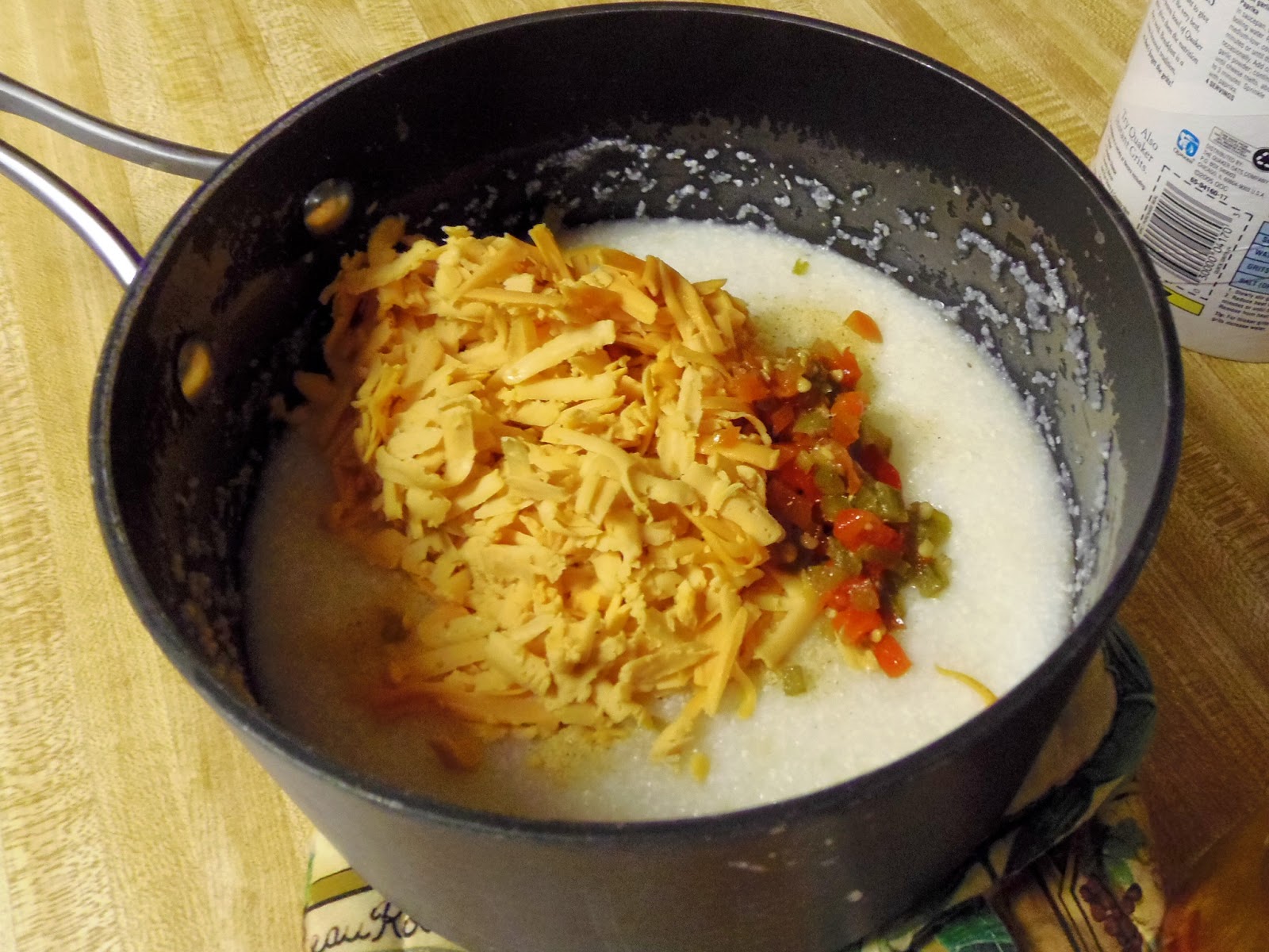 Glo's Kitchen Jalapeno Cheese Grits