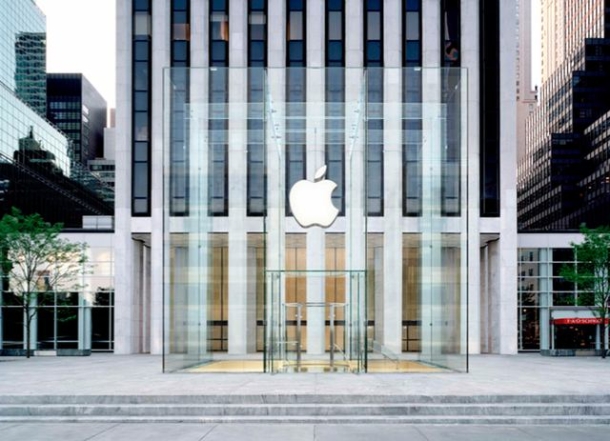 Apple Upgrading Their Fifth Avenue Store In Manhattan