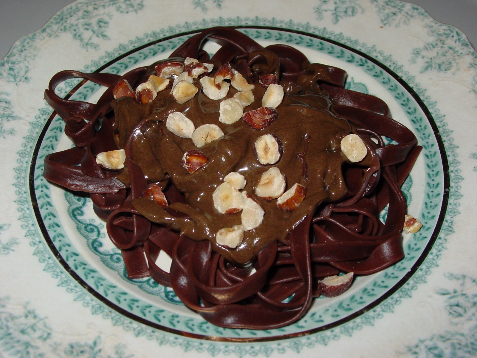 OliveNGrape Chocolate Pasta with "Nutella" Sauce