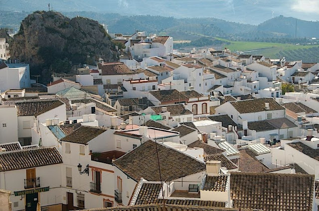 Andalusia, Kota Paling Putih Sedunia