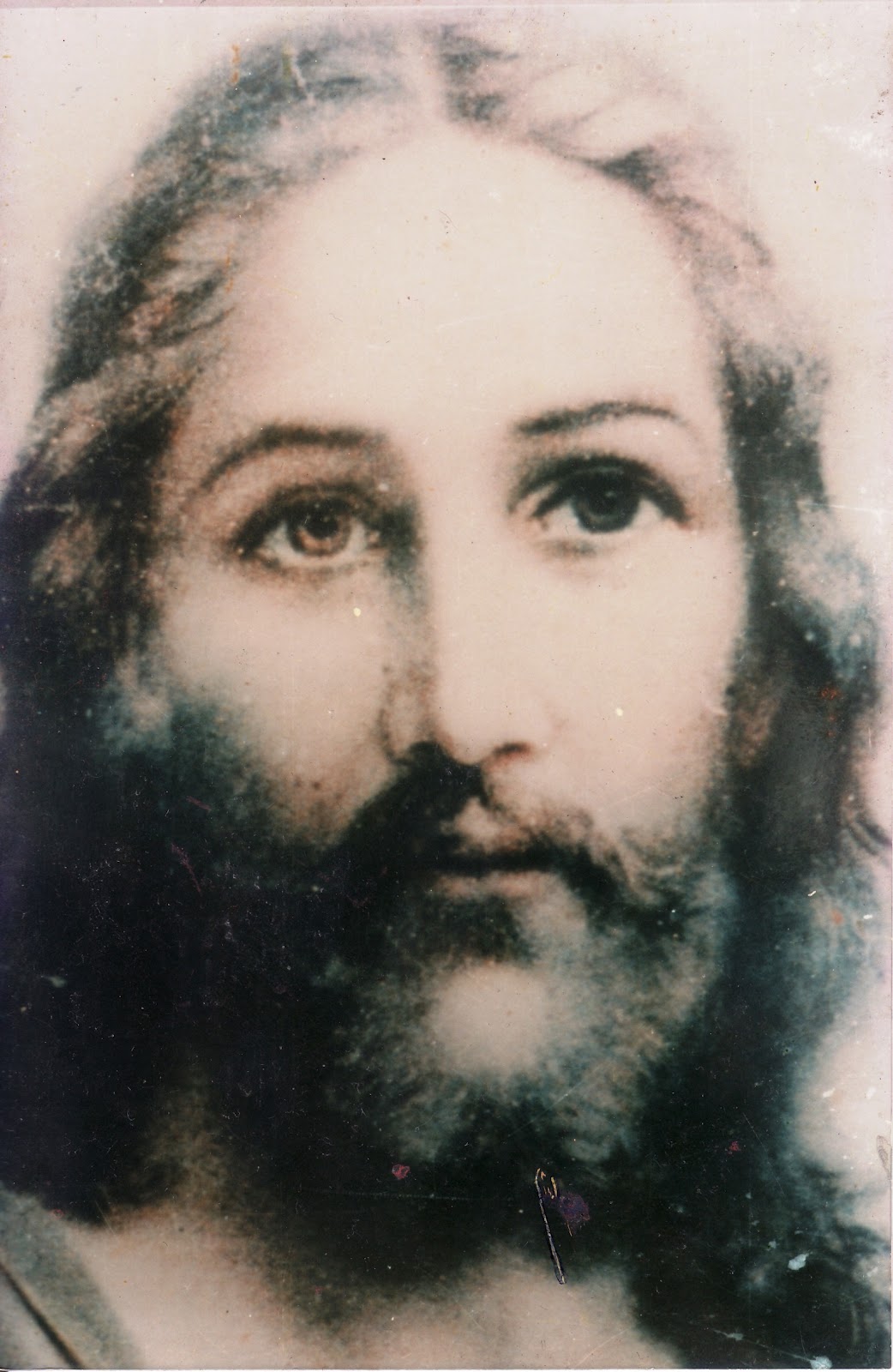 Jesus ilumina à todos, basta permitir: Terço da Sagrada Face