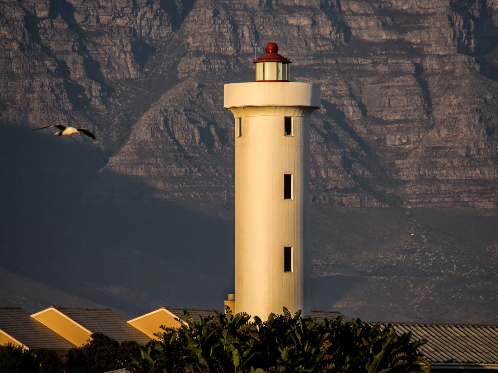 Milnerton+Lighthouse+Vernon+Chalmers+Photo+Canon+EOS+700D.jpg