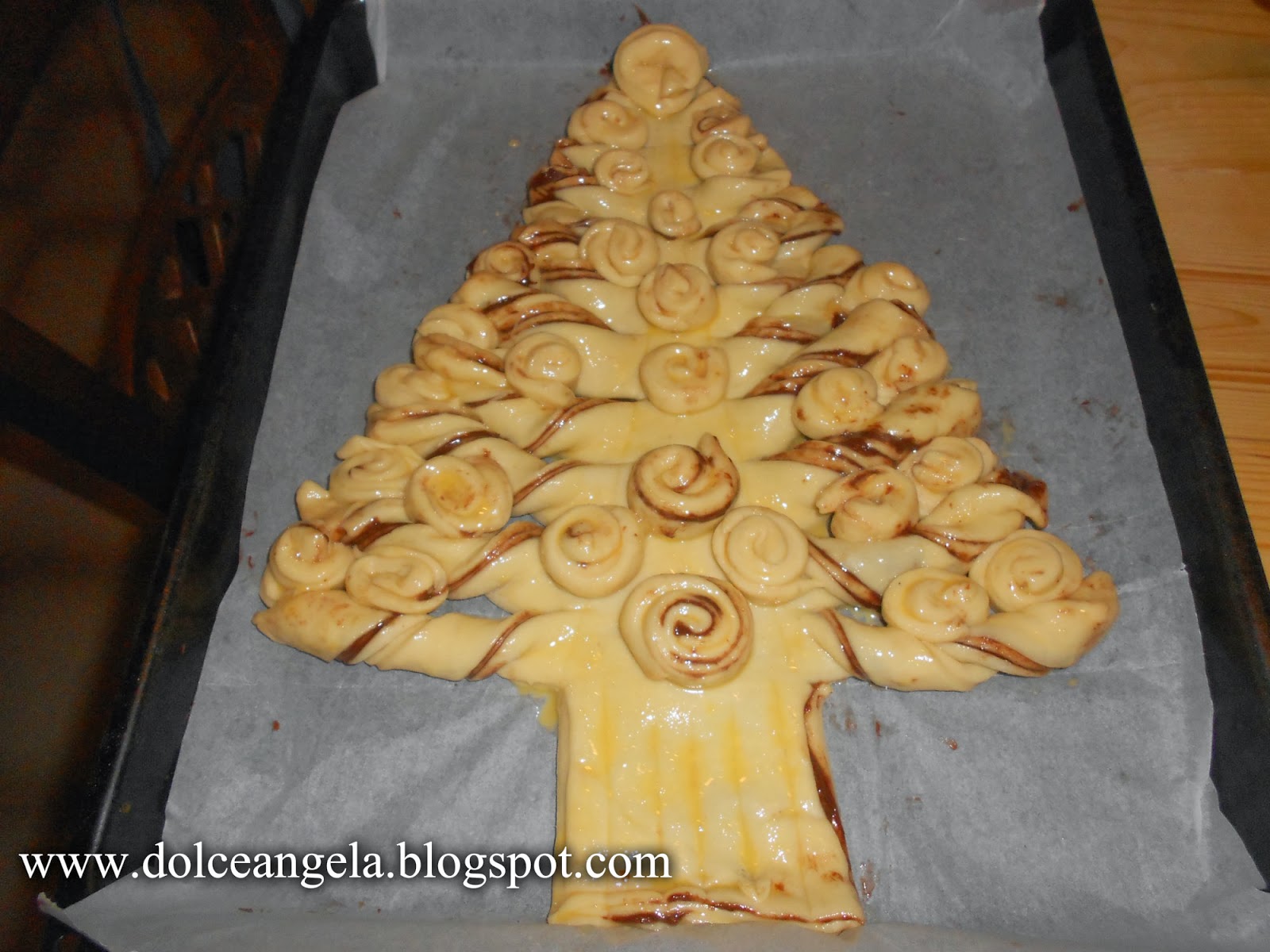 Dolce Angela Lupo! Pan Brioches albero di Natale!