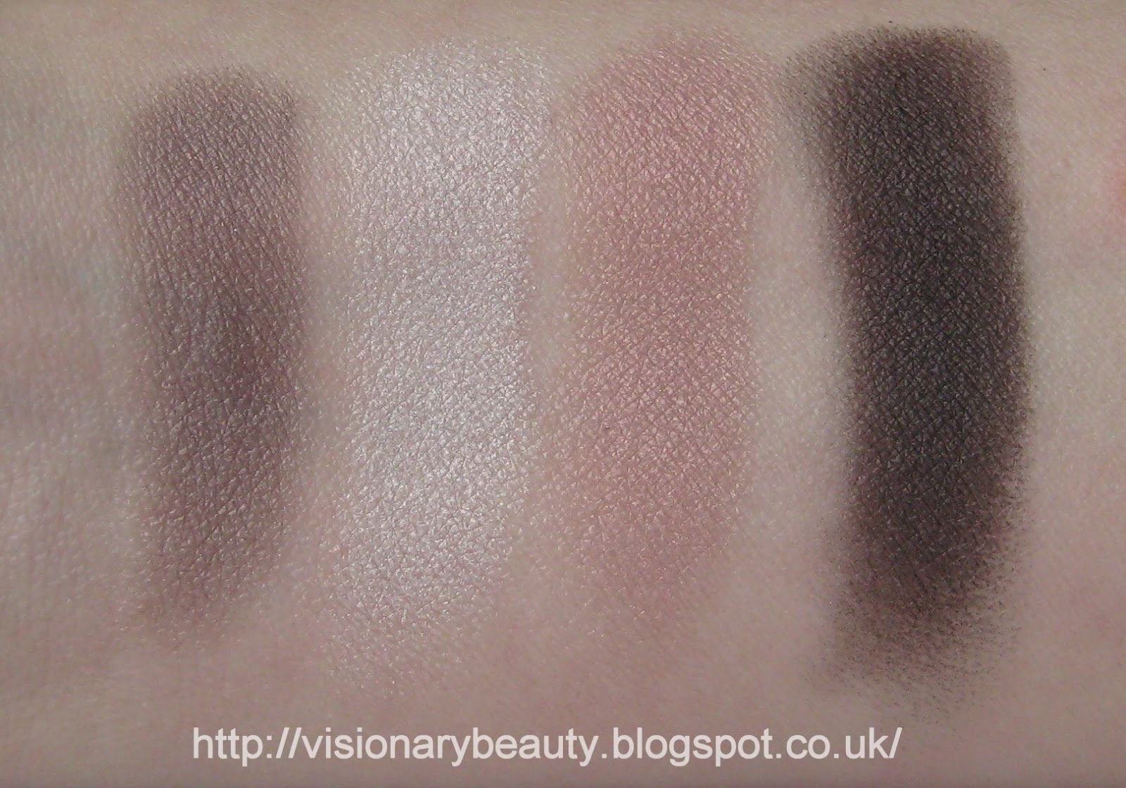 Chanel Les 4 Ombres eyeshadow palette in # 202 Tissé Camélia – blushnglow